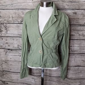 Plugg Green Blazer Size Medium.Pit to pit approx:  18 inches Right shoulder t